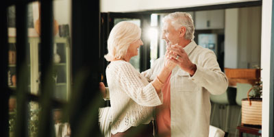 elderlycoupledancing
